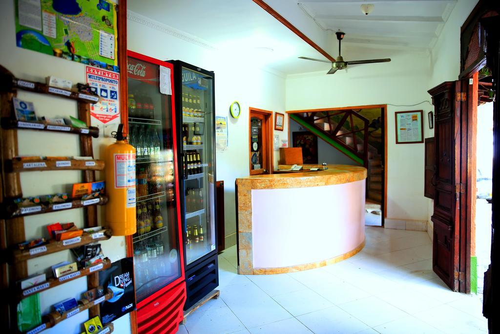 Hostal Pelikan Taganga Buitenkant foto