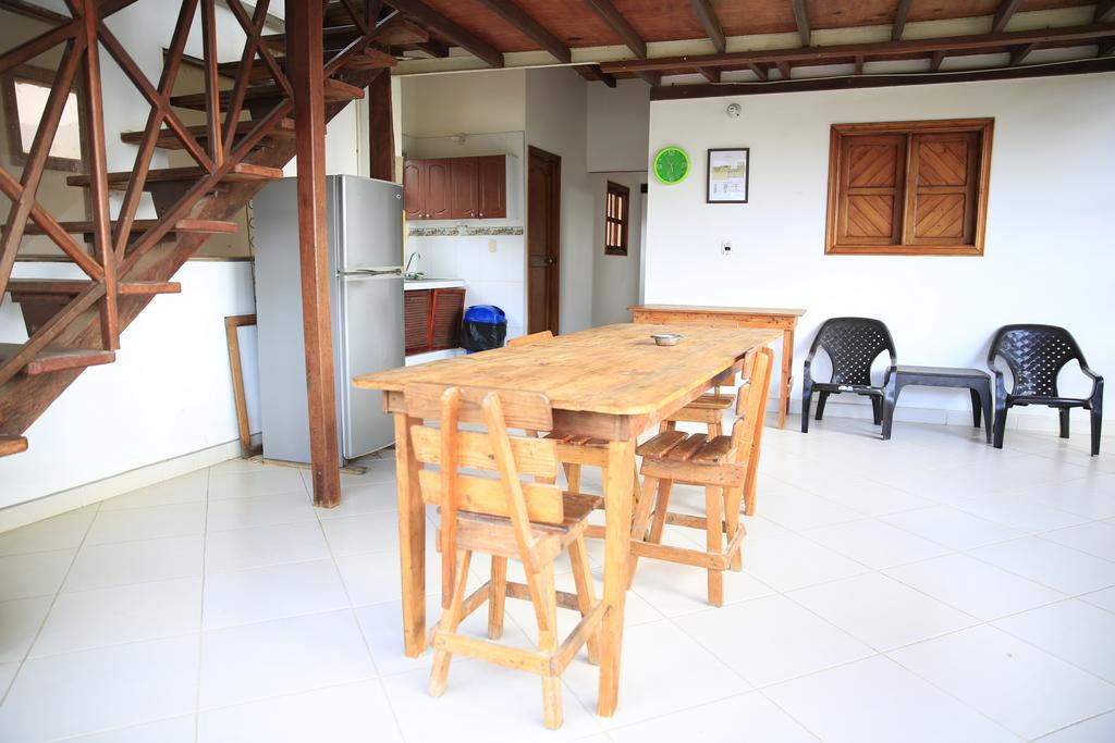 Hostal Pelikan Taganga Buitenkant foto